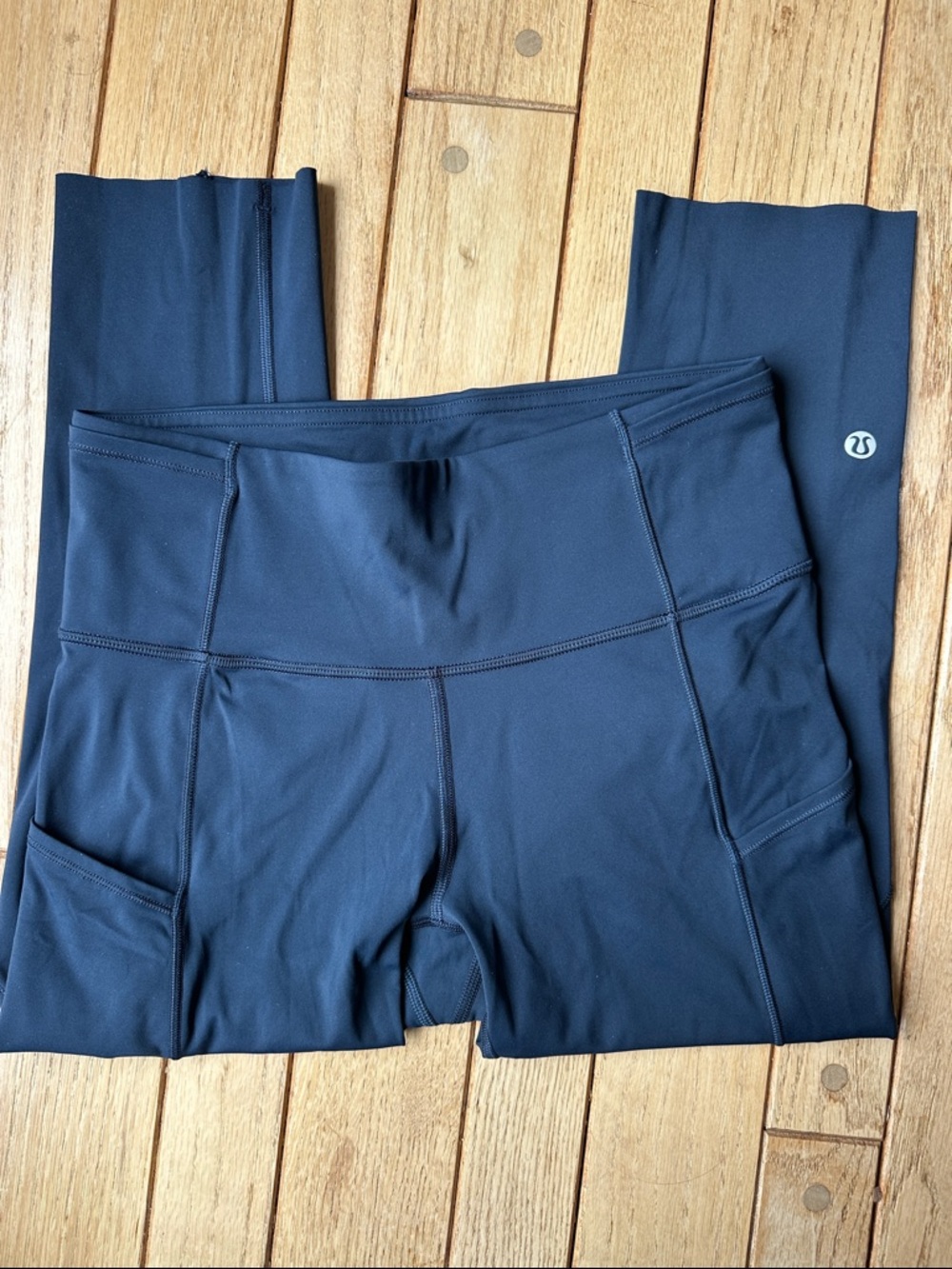 Lululemon athletica Navy High-Rise Crop Leggings